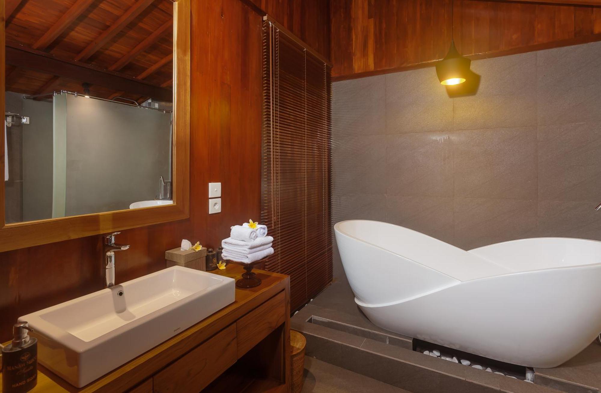 Manah Shanti Suites By Pramana Villas Ubud  Exterior photo